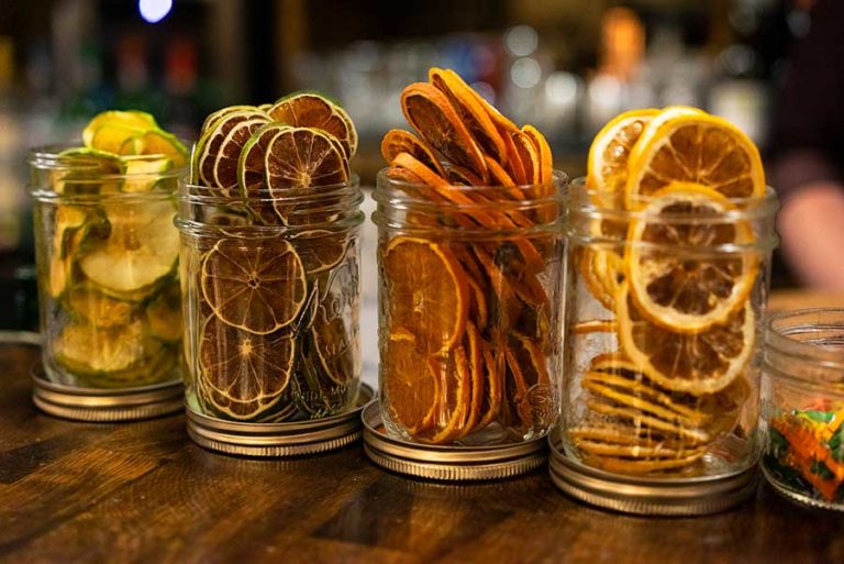 7-reasons-dehydrated-cocktail-garnishes-are-awesome-nimble-bar-co